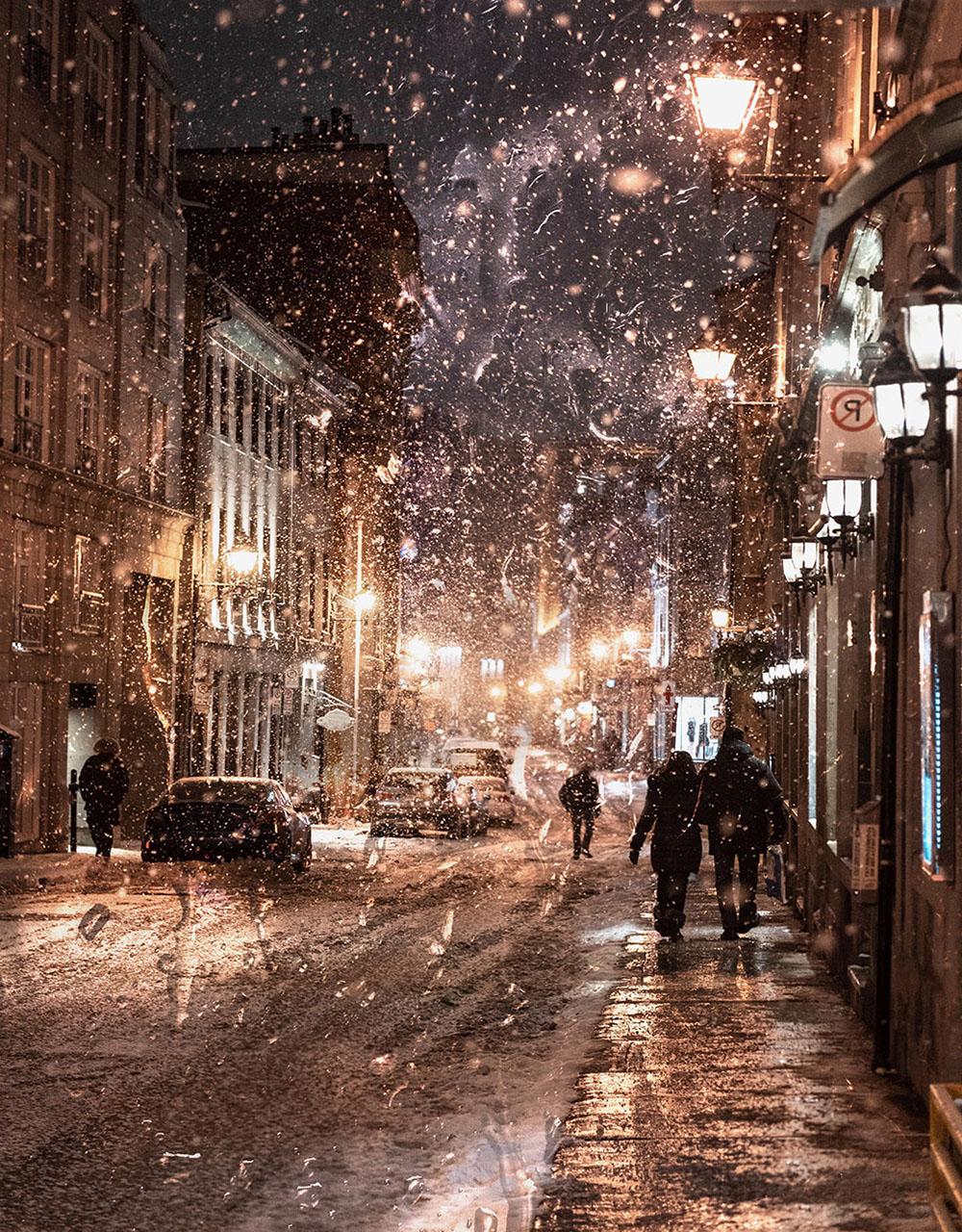 Bad Winter Weather in City Street - stock photos and royalty-free images